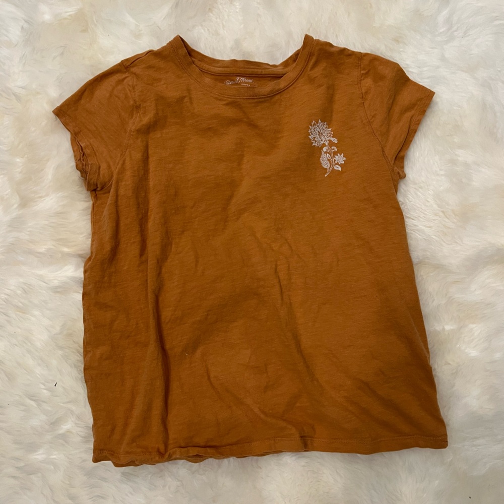 XL Universal thread good co t shirt